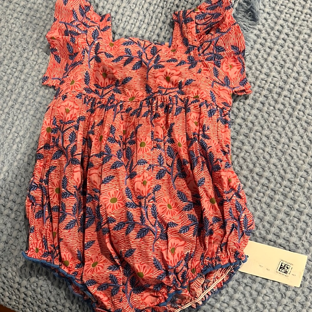 NWT pink chicken 6/12m bubble